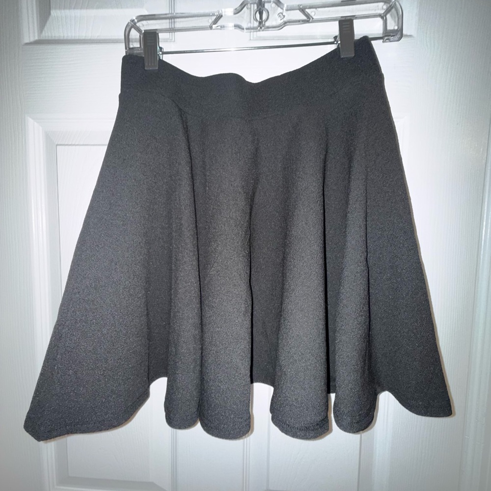 Black skater skirt, size small